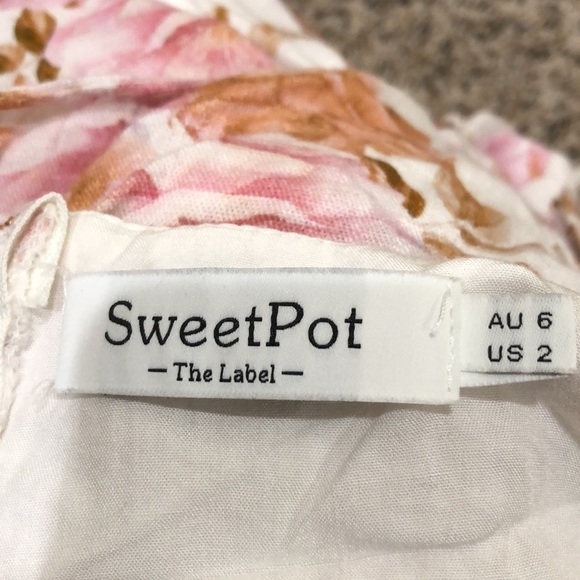 Sweet Pot Mini Dress Size US 2 AU 6 White Floral Ruffle Cut Out Fit and Flare - Picture 5 of 8